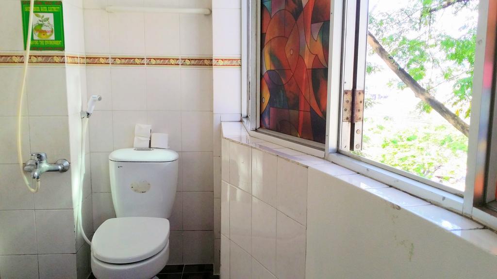 Vinh Hostel Ho Chi Minh City Exterior photo
